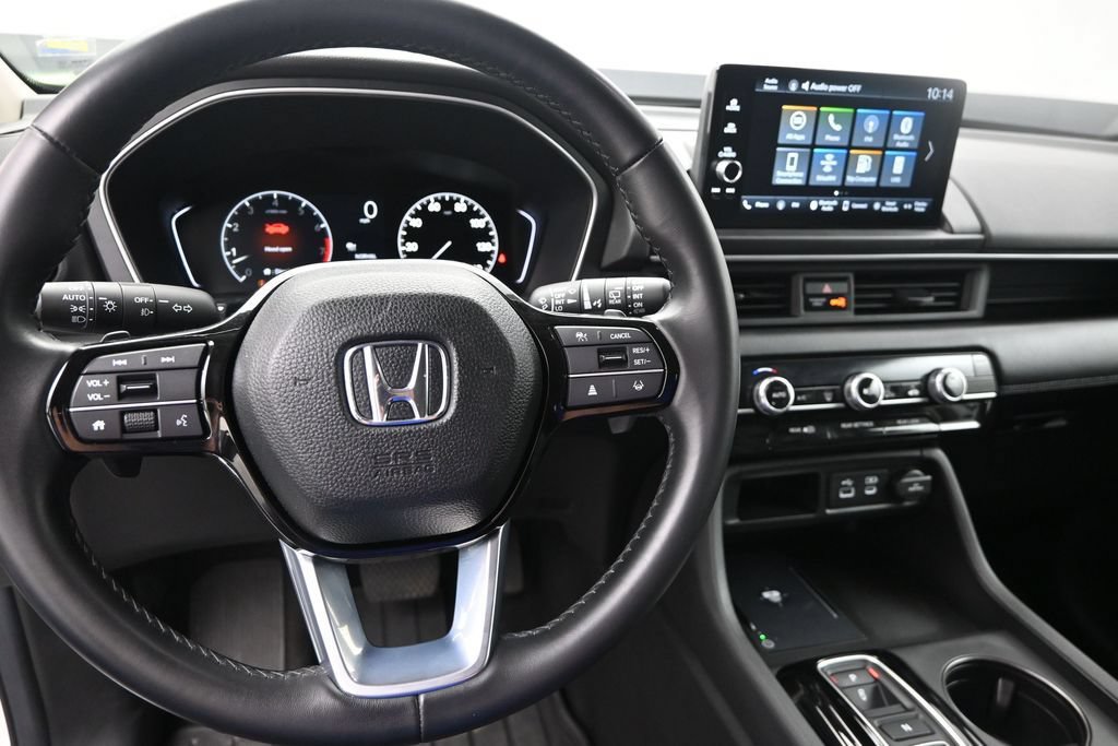 Used 2025 Honda Pilot EX-L image 18
