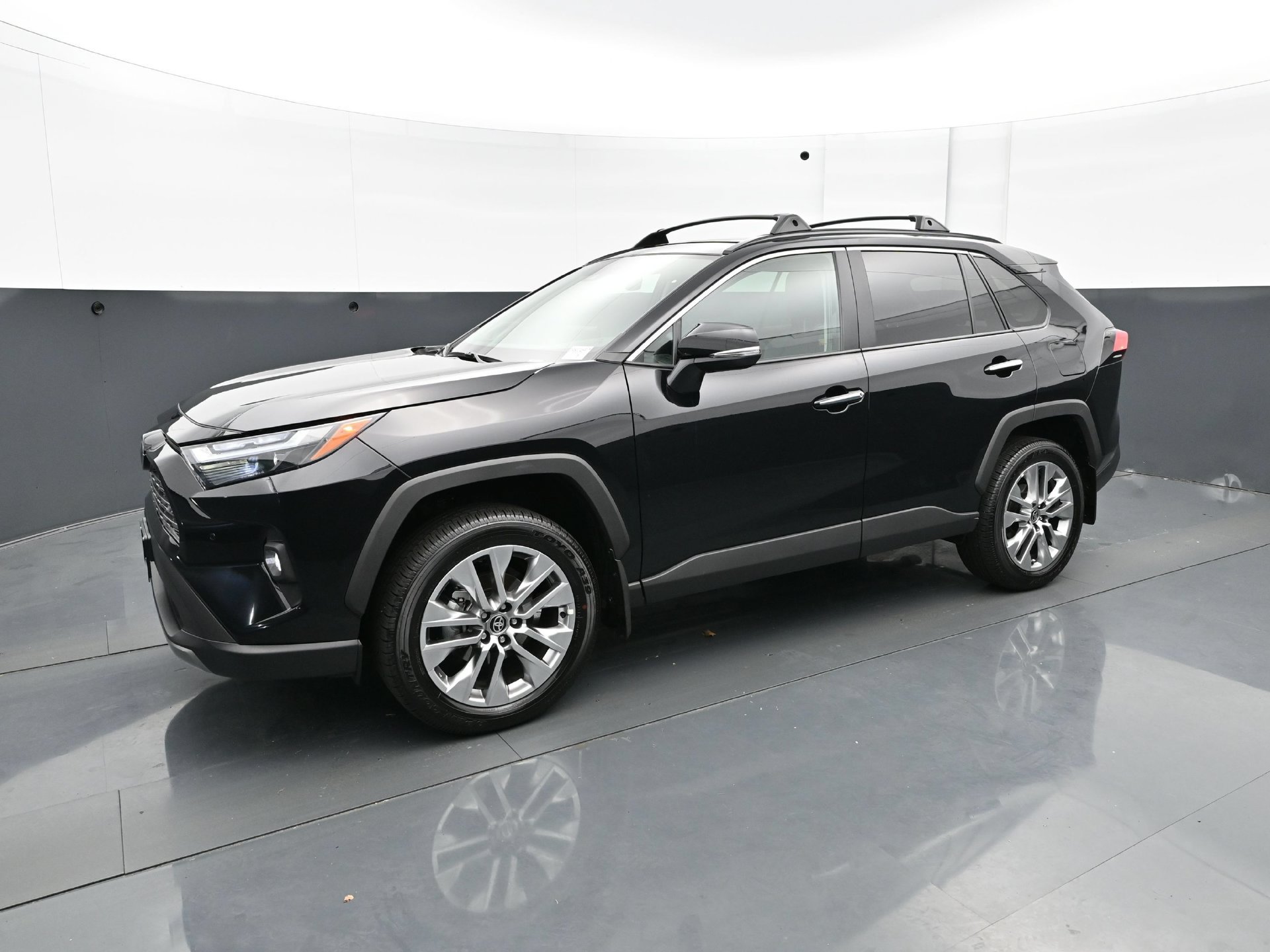 Used 2025 Toyota RAV4 Limited w/ Weather Package AWD/4WD image 2