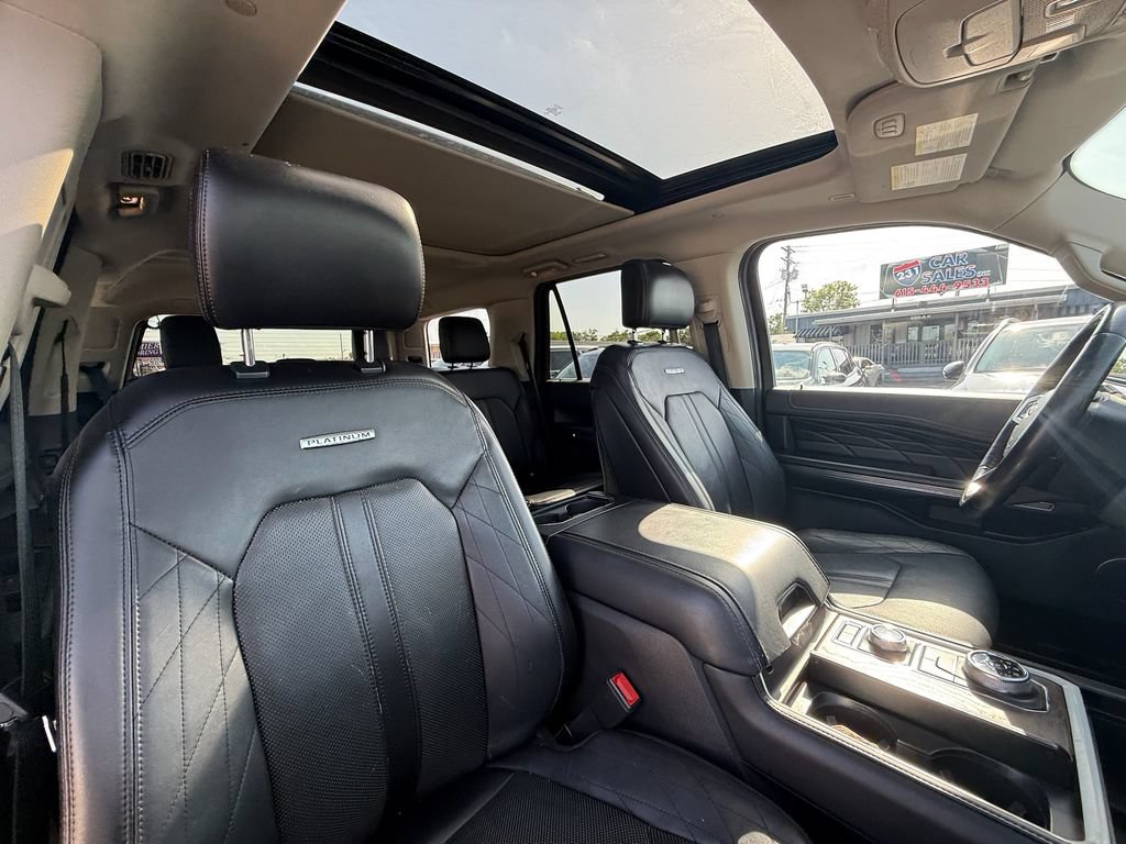 Used 2019 Ford Expedition Platinum AWD/4WD image 25