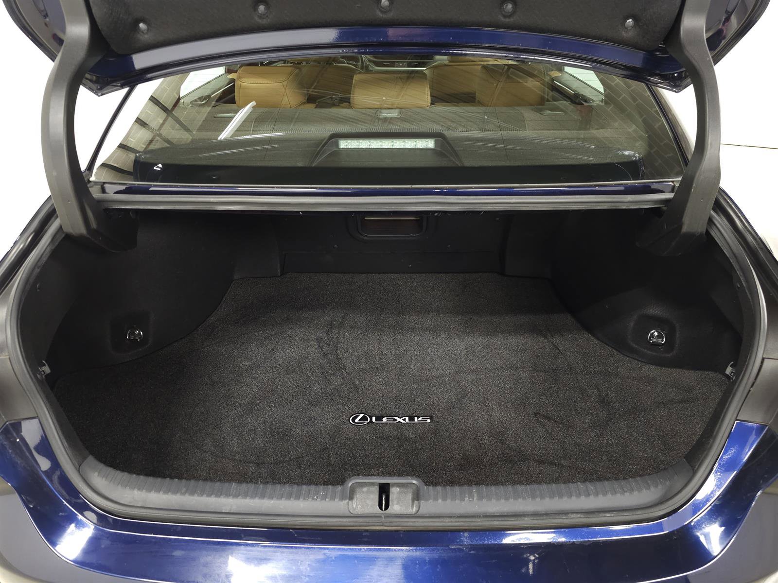 Used 2019 Lexus ES 300h w/ Premium Package FWD image 7
