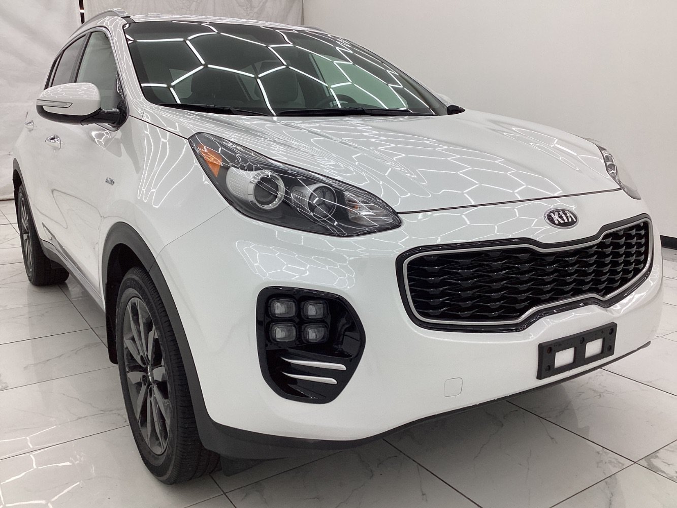 Used 2018 Kia Sportage EX w/ EX Sport Appearance Package AWD/4WD image 3