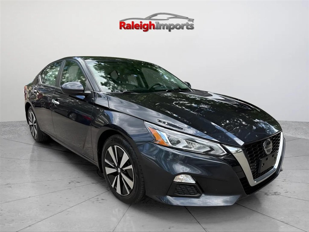 Used 2021 Nissan Altima 2.5 SV FWD image 3