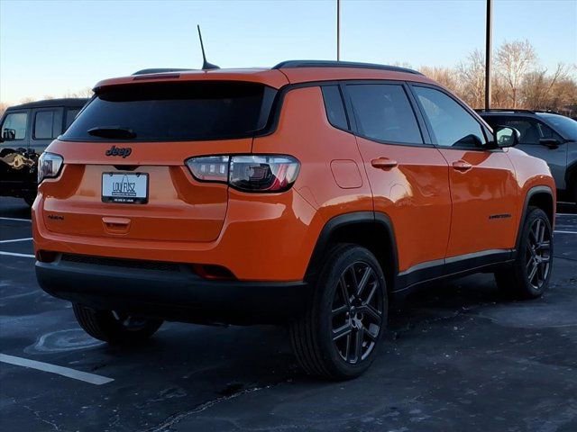 New 2026 Jeep Compass Latitude image 16