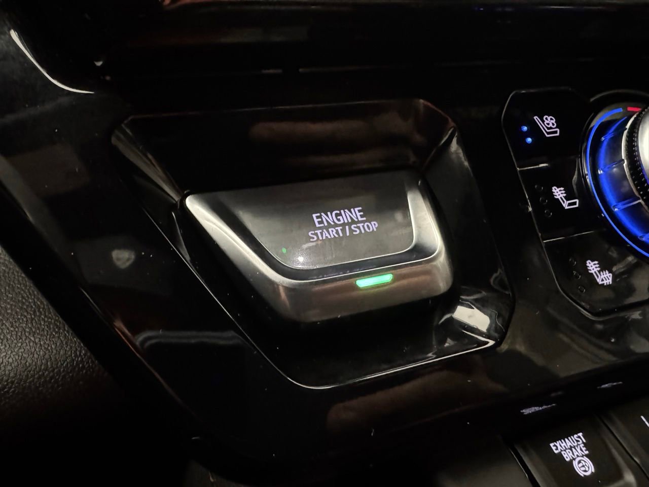 Used 2025 GMC Sierra 2500 AT4 w/ AT4 Premium Plus Package image 36