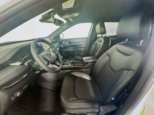 New 2026 Jeep Compass Latitude AWD/4WD image 21