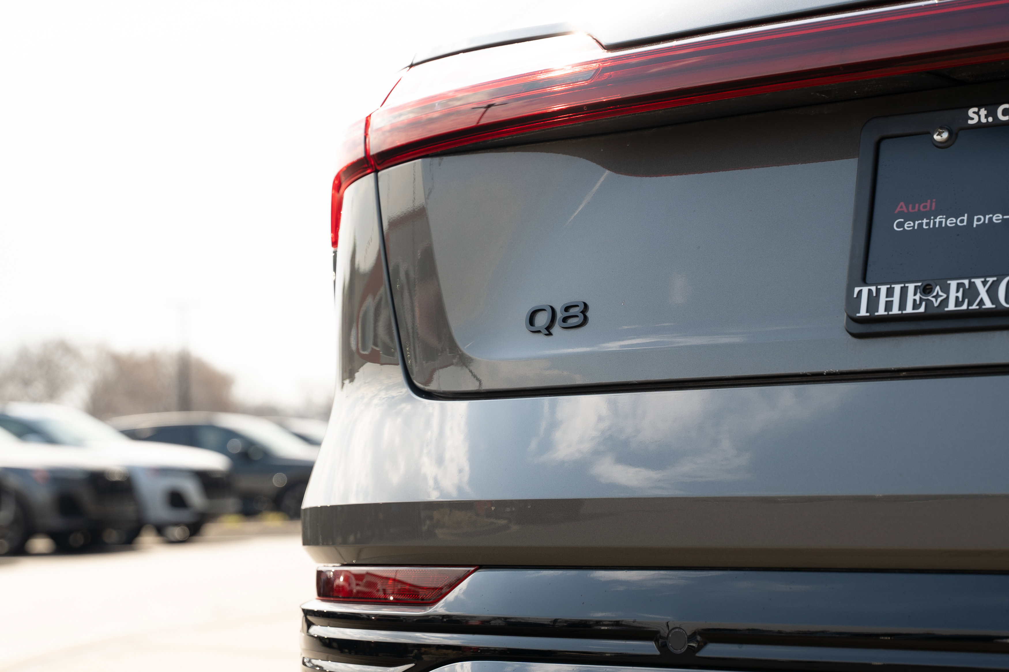 Certified 2024 Audi Q8 e-tron Premium Plus w/ Premium Plus Package image 32