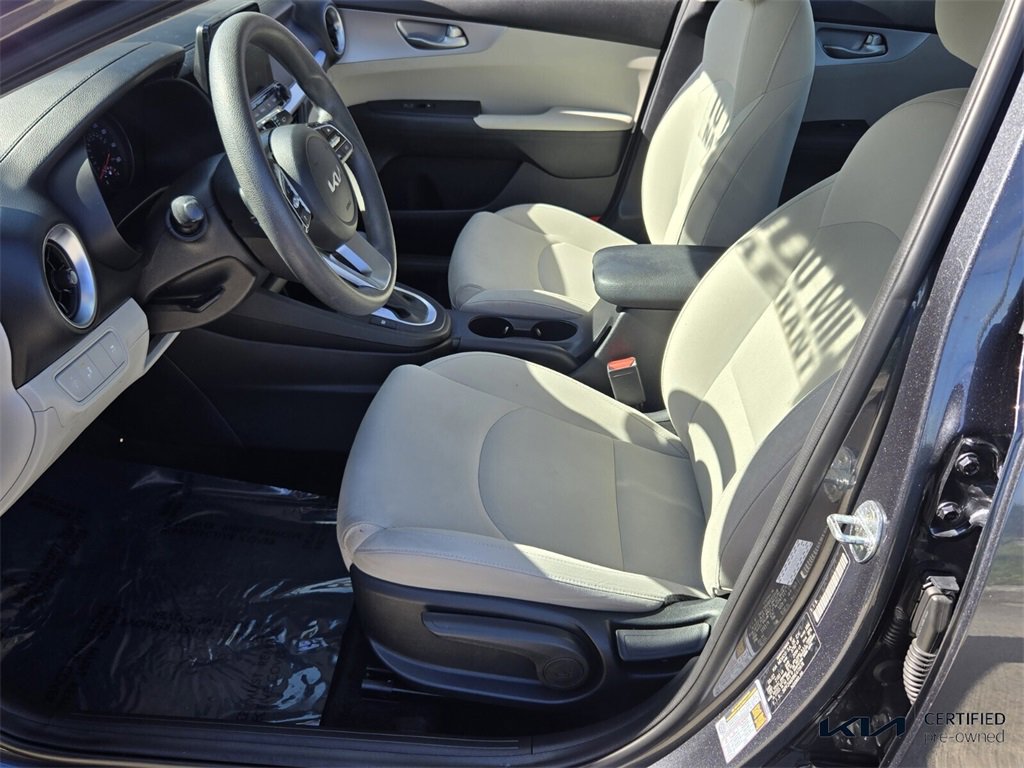 Certified 2022 Kia Forte LXS w/ LXS Technology Package image 11