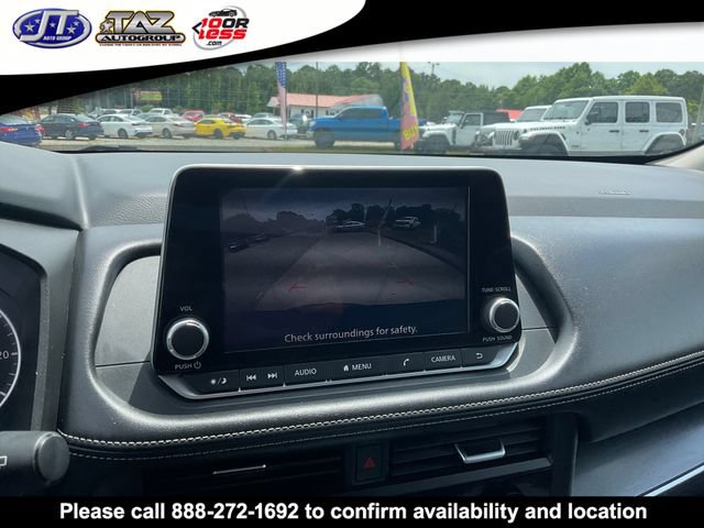 Used 2025 Nissan Rogue SV FWD image 20