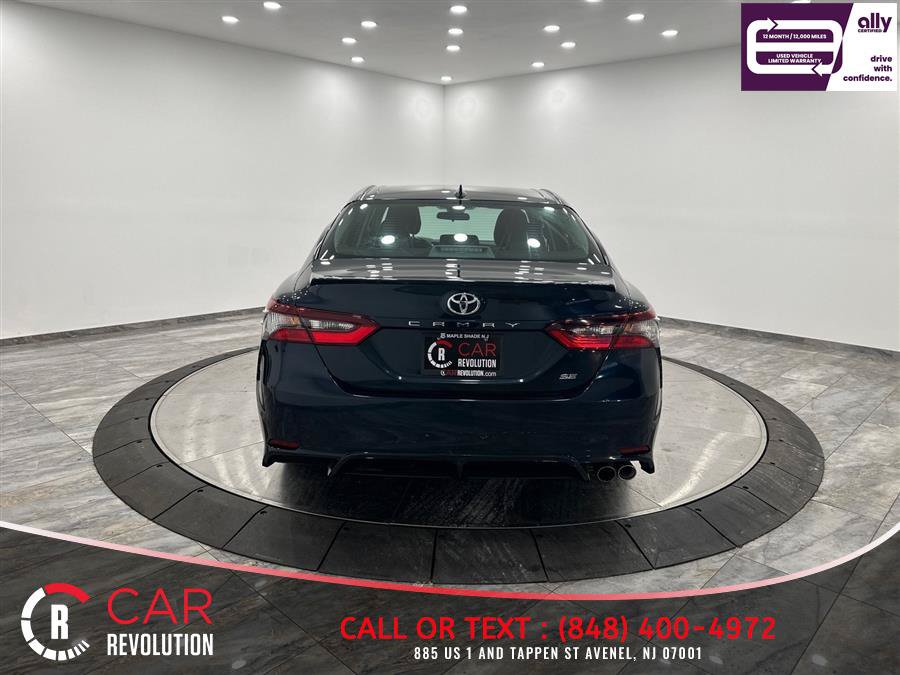 Used 2021 Toyota Camry SE FWD image 6