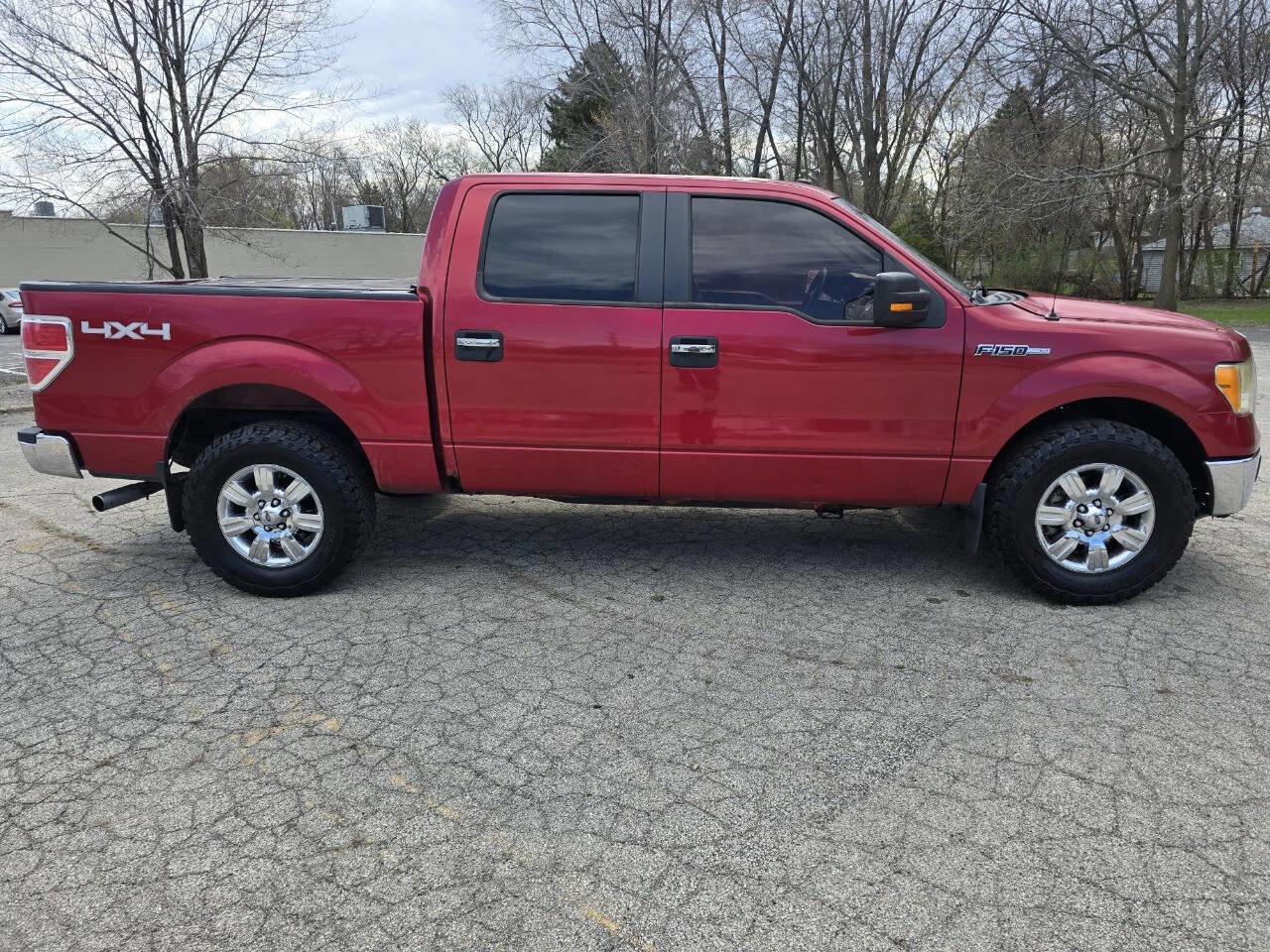 Used 2010 Ford F150 XLT image 4