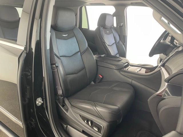 Used 2015 Cadillac Escalade Premium image 50