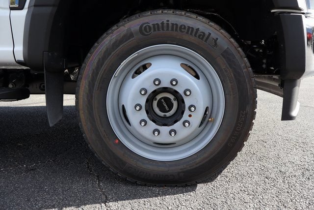 New 2026 Ford F550 4x4 Supercab Super Duty image 11