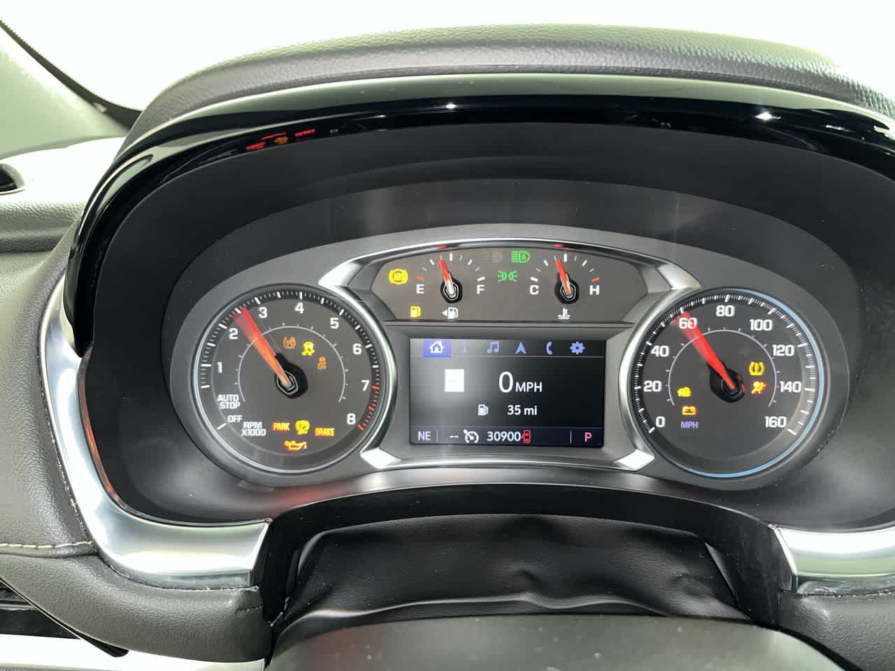 Used 2023 Chevrolet Traverse LT w/ LT Premium Package FWD image 17