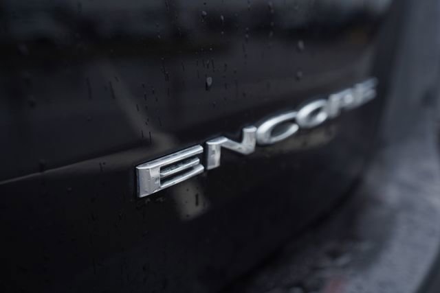 Used 2021 Buick Encore Preferred w/ Safety Package image 39