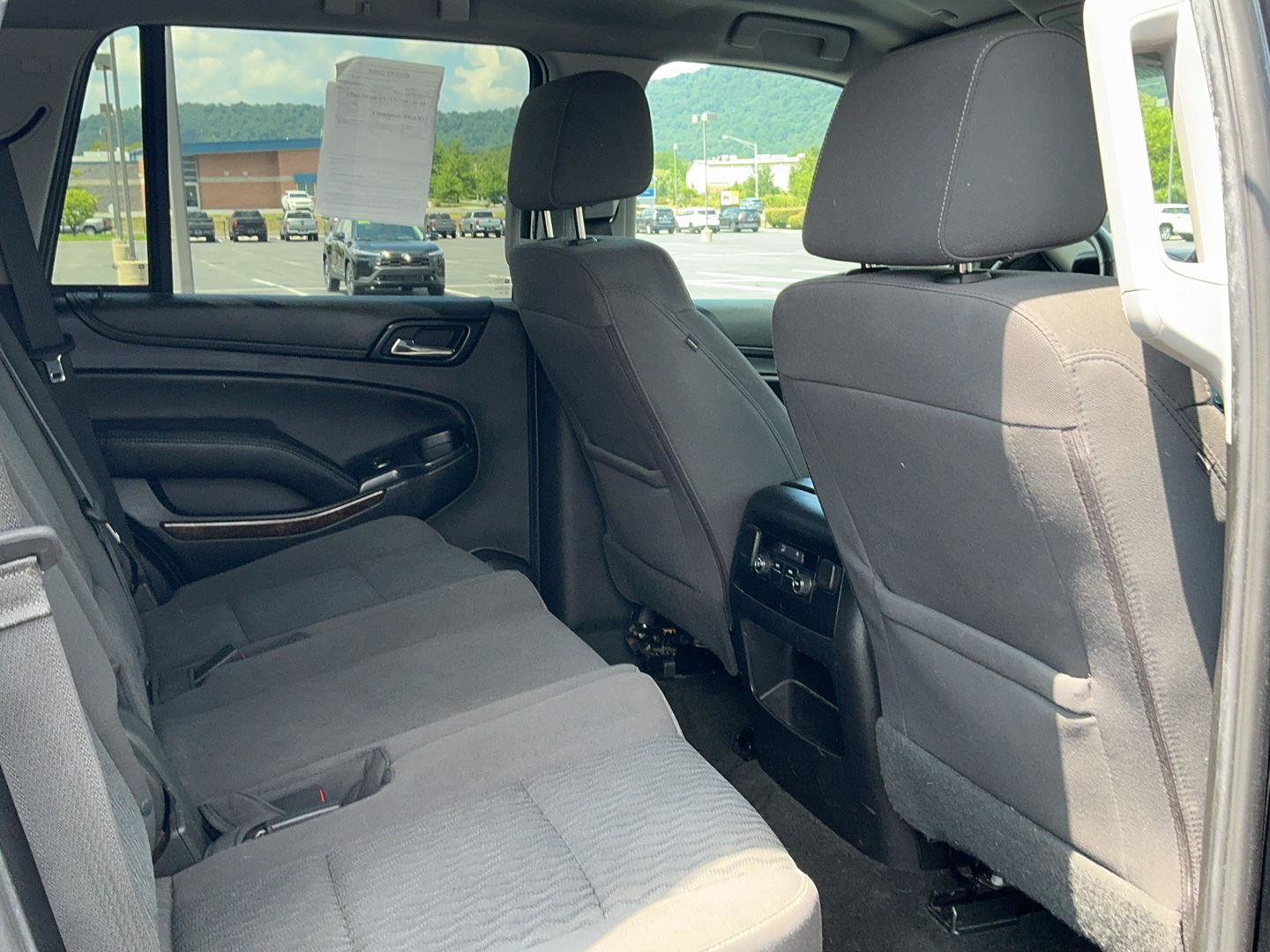 Used 2018 Chevrolet Tahoe LS AWD/4WD image 33