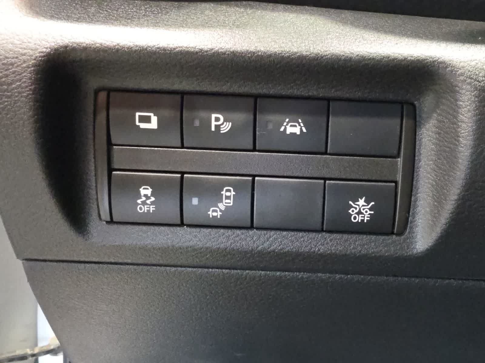 Used 2022 Nissan Kicks S FWD image 18
