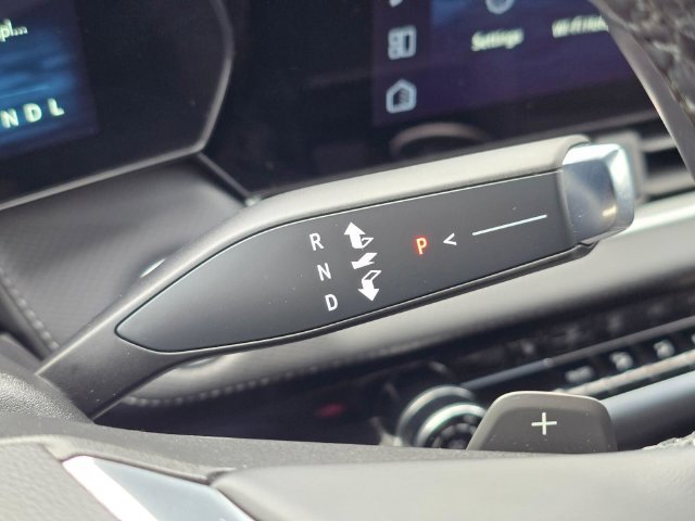 Used 2025 Chevrolet Equinox LT FWD image 31
