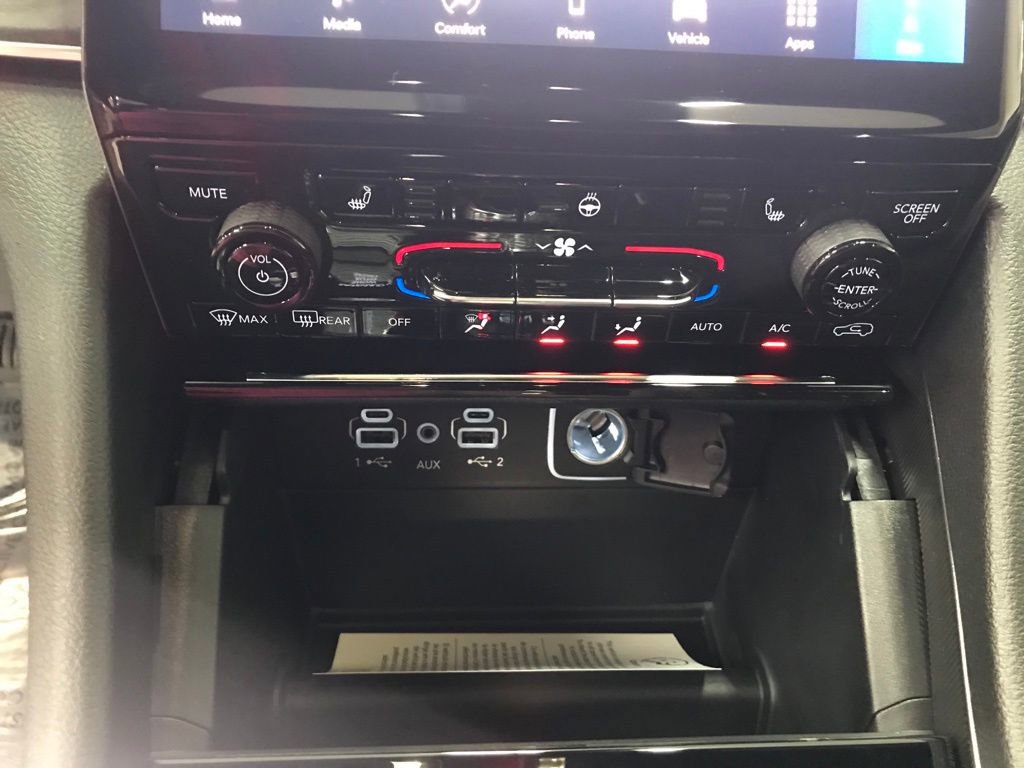 New 2025 Jeep Grand Cherokee L Limited image 25