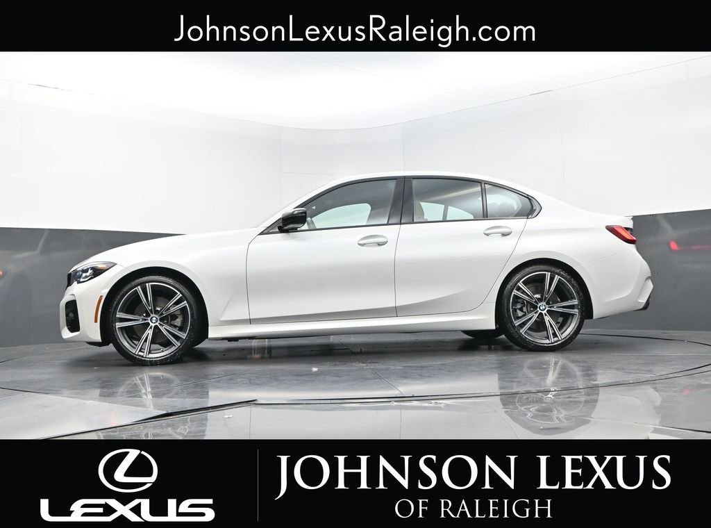 Used 2022 BMW 330i xDrive Sedan w/ M Sport Package AWD/4WD image 21