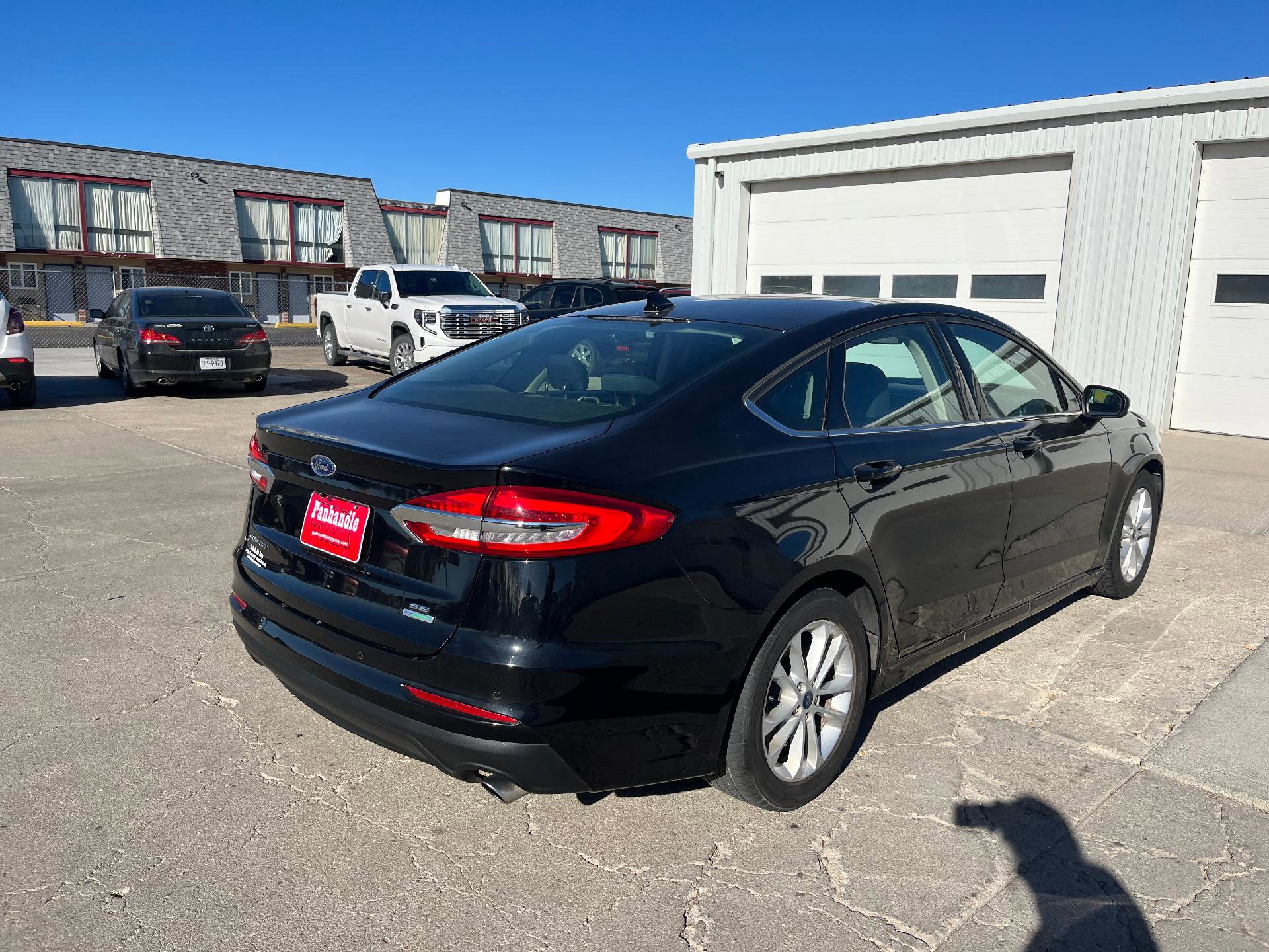 Used 2020 Ford Fusion SE image 5