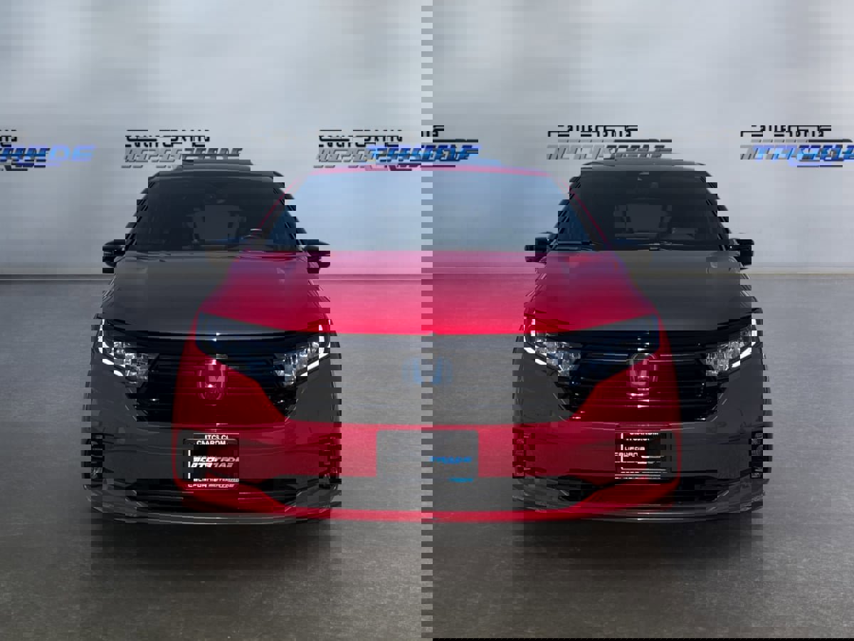 Used 2024 Honda Odyssey Sport image 2
