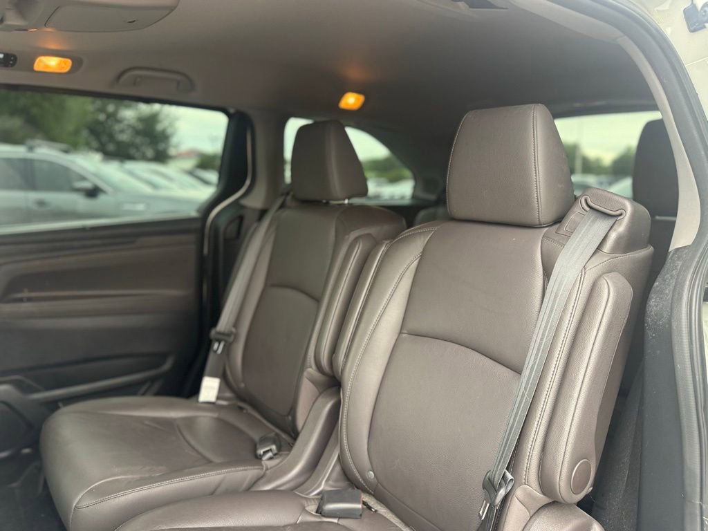 Used 2019 Honda Odyssey Elite image 12