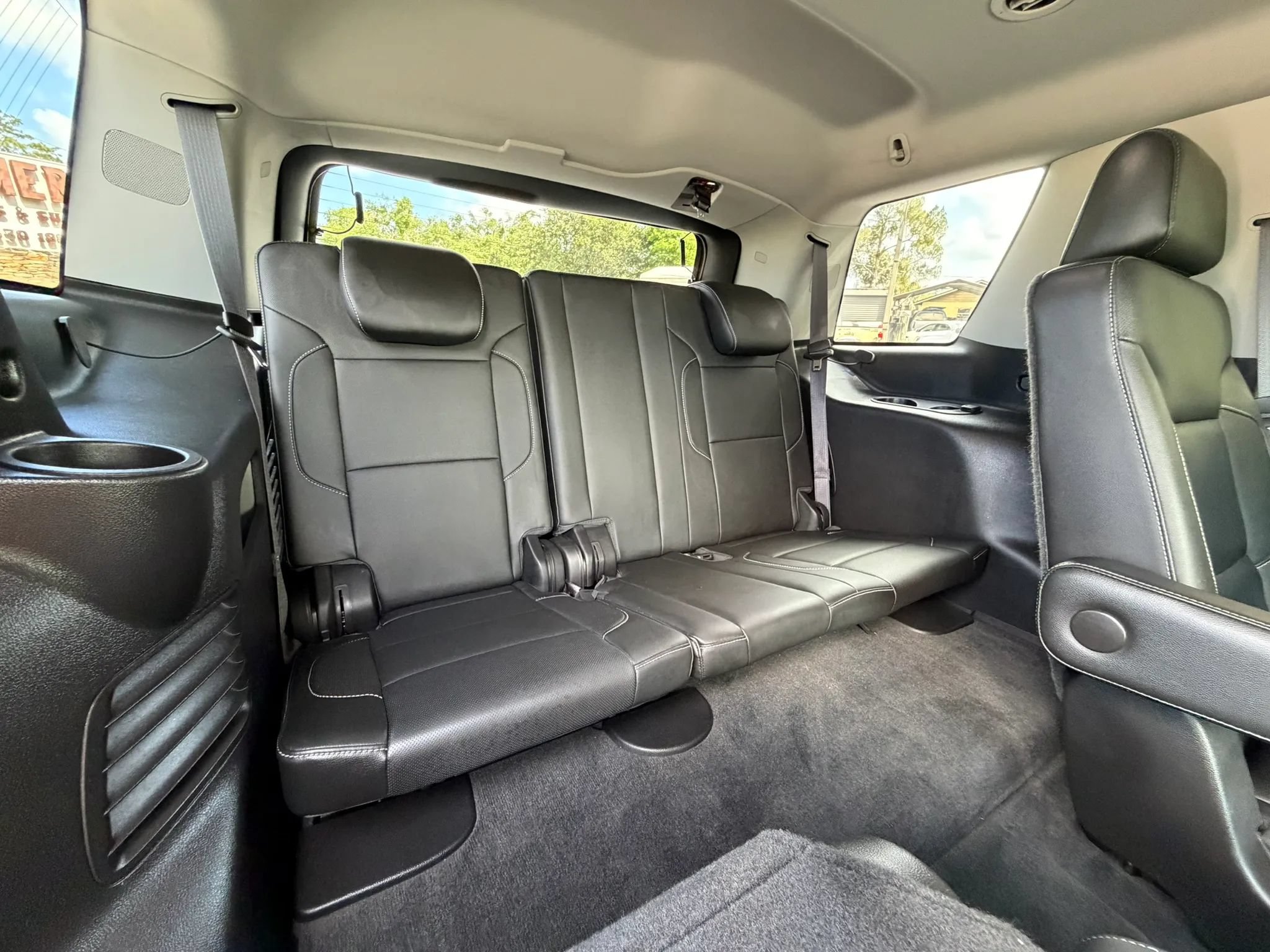 Used 2015 Chevrolet Tahoe LTZ RWD image 17