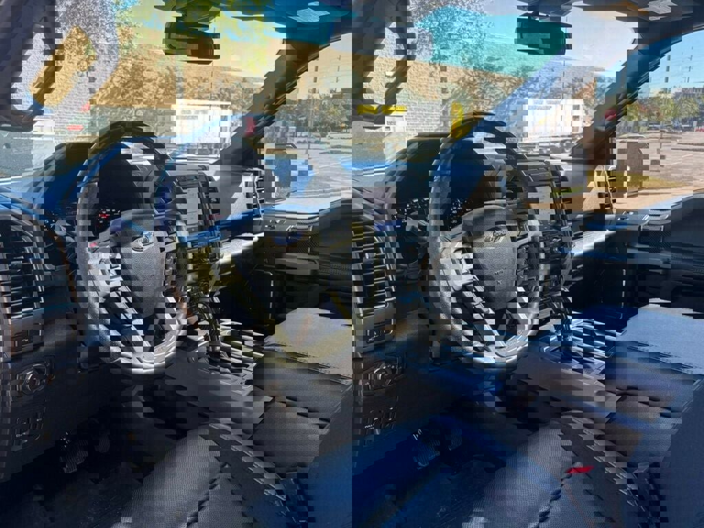 Used 2020 Ford F150 Raptor w/ Equipment Group 802A Luxury image 12