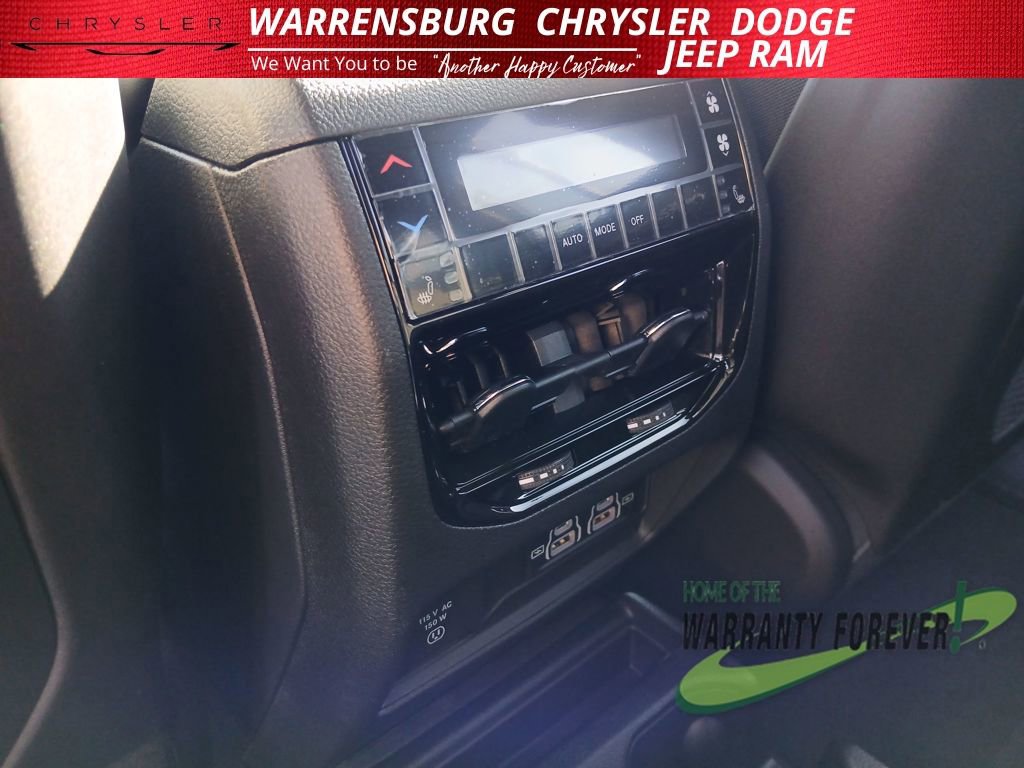 New 2025 Jeep Grand Cherokee L Limited w/ Luxury Tech Group II image 14