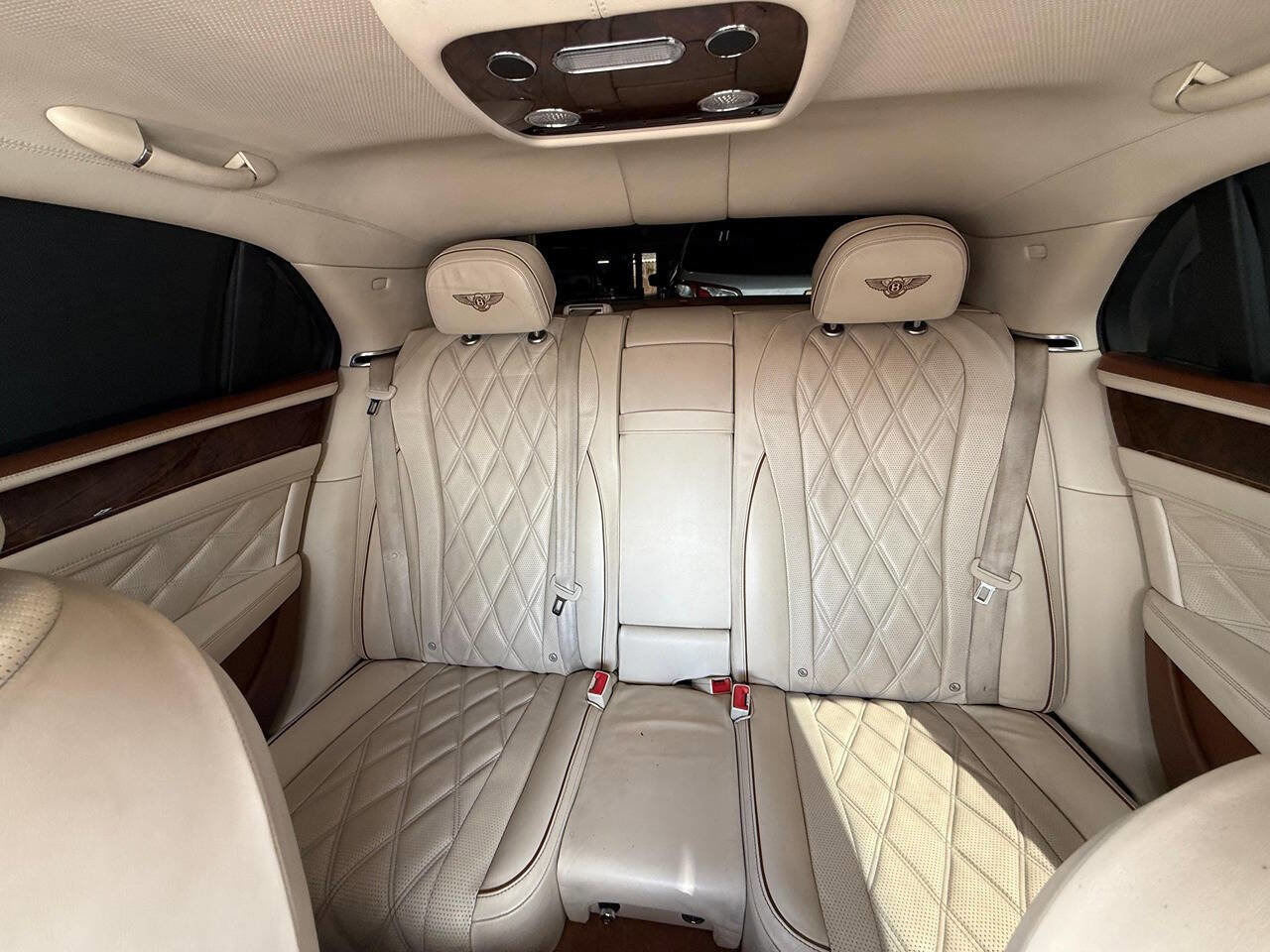 Used 2015 Bentley Flying Spur W12 image 25