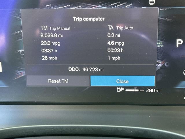 Used 2023 Volvo XC60 B5 Plus image 11