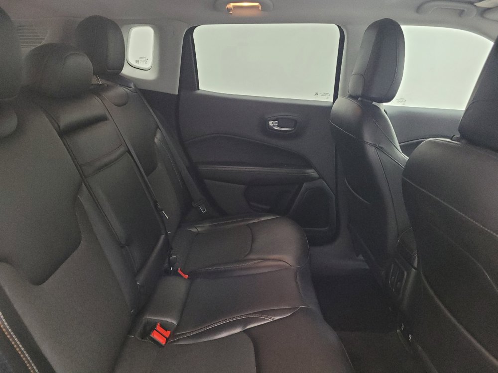 Used 2018 Jeep Compass Latitude w/ Popular Equipment Group FWD image 19