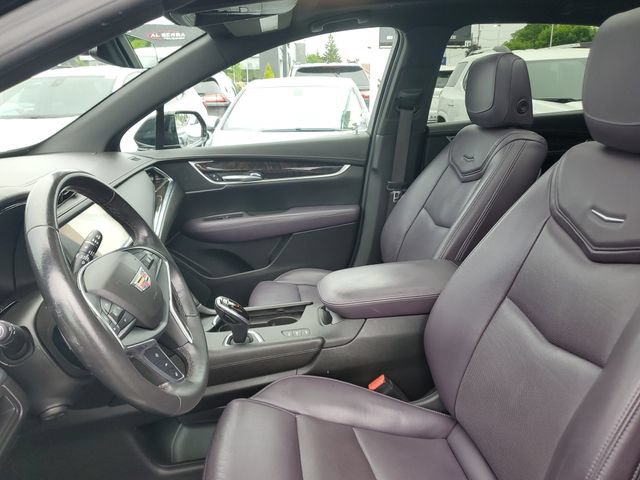 Certified 2018 Cadillac XT5 Luxury w/ Driver Awareness Package AWD/4WD image 18