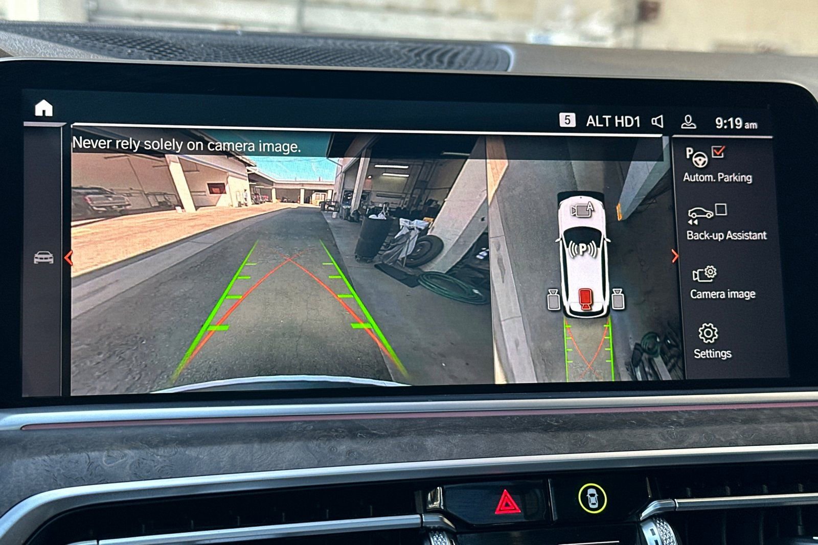 Used 2023 BMW X5 xDrive40i w/ Premium Package image 28