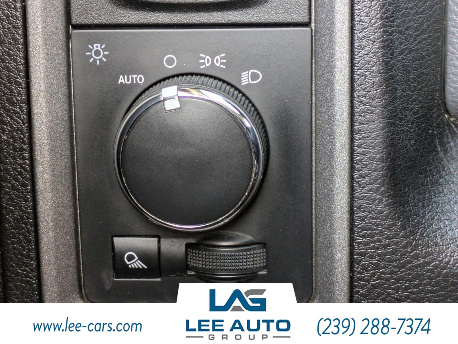 Used 2016 RAM 2500 Tradesman w/ Chrome Appearance Group image 17