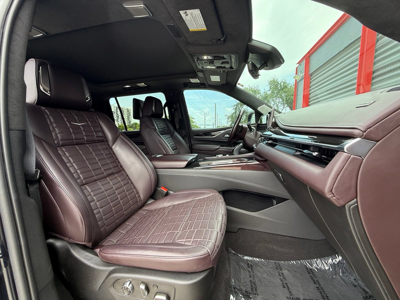 Used 2023 Cadillac Escalade ESV Sport Platinum w/ LPO, ONYX Package RWD image 38