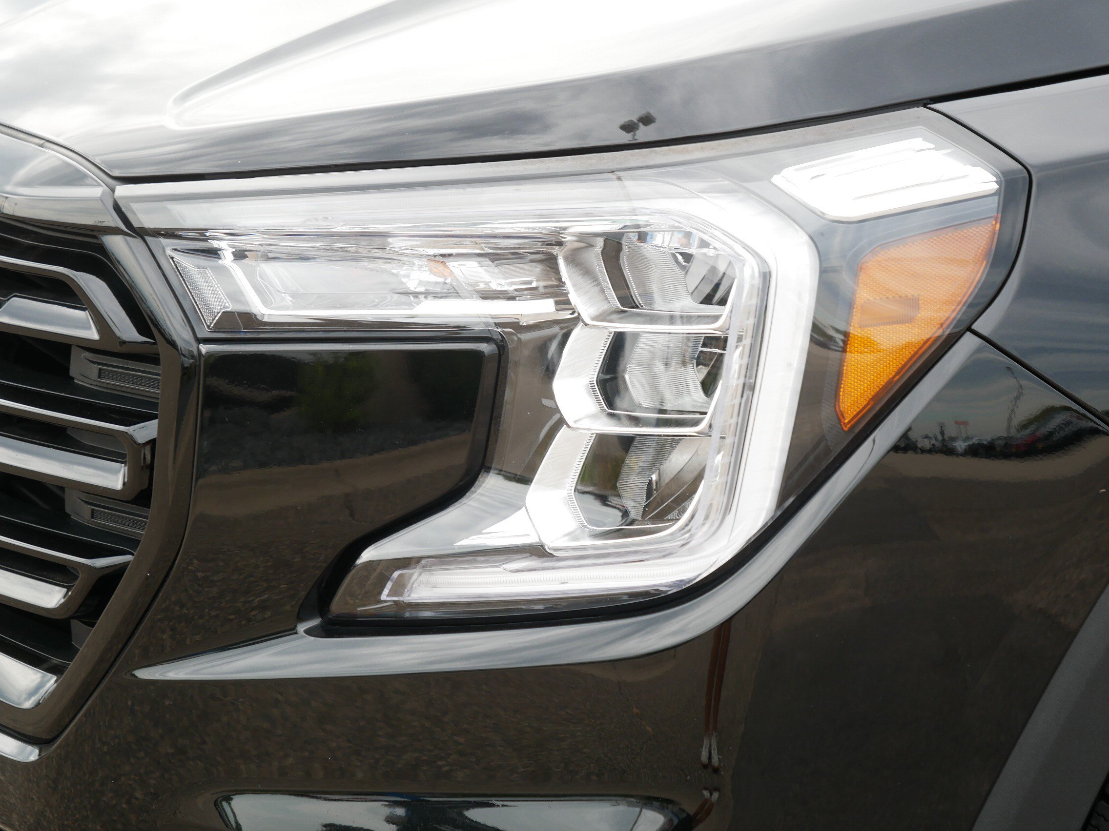 Used 2024 GMC Terrain SLE w/ Driver Convenience Package AWD/4WD image 16