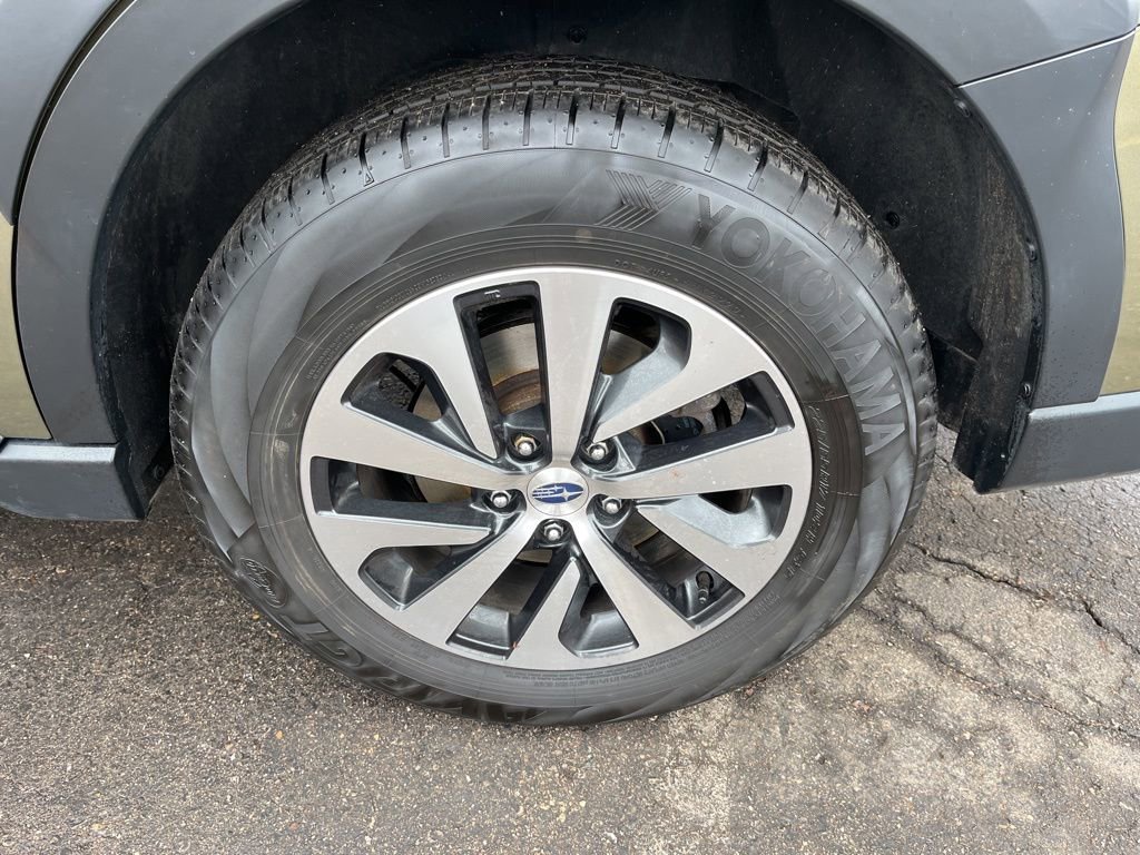 Certified 2024 Subaru Outback Premium image 10