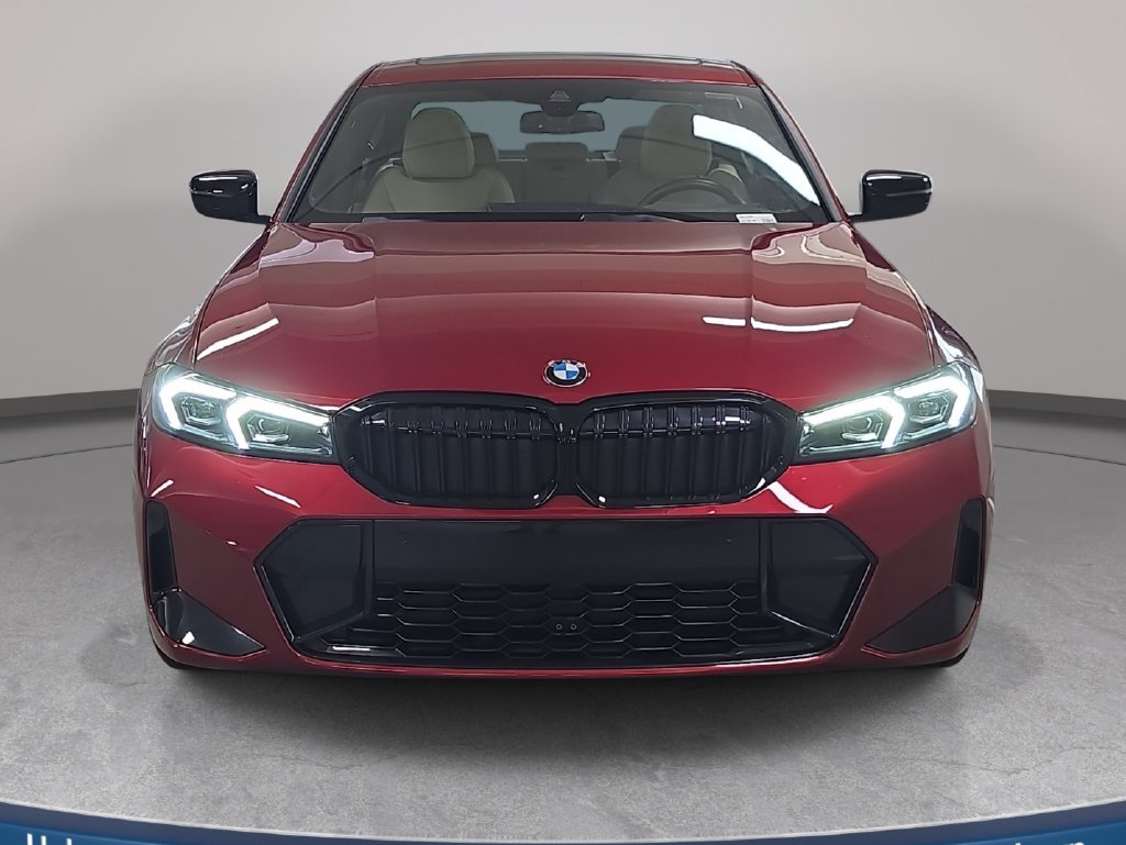 Used 2026 BMW 330i Sedan w/ M Sport Package RWD image 3