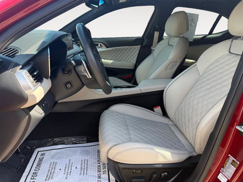 Used 2023 Genesis G70 3.3T w/ Sport Prestige Package RWD image 10
