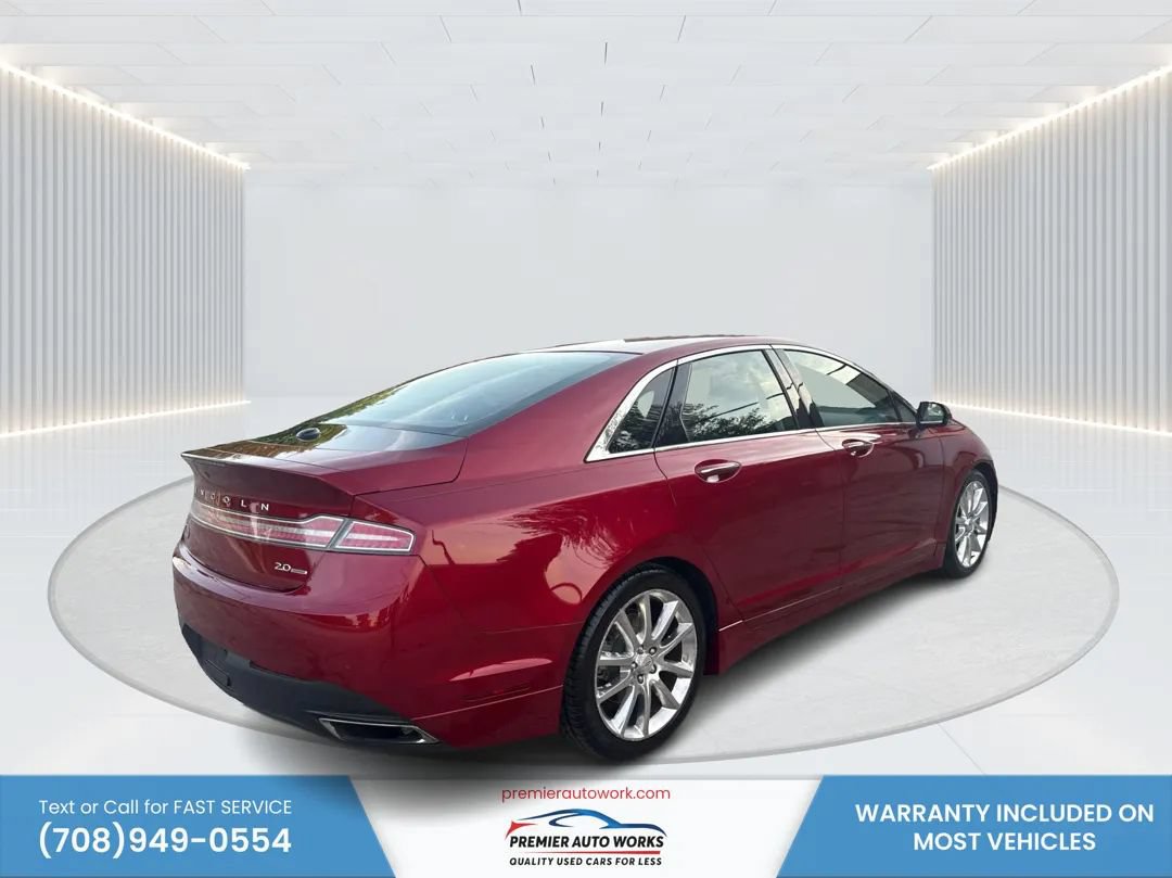 Used 2013 Lincoln MKZ FWD image 4