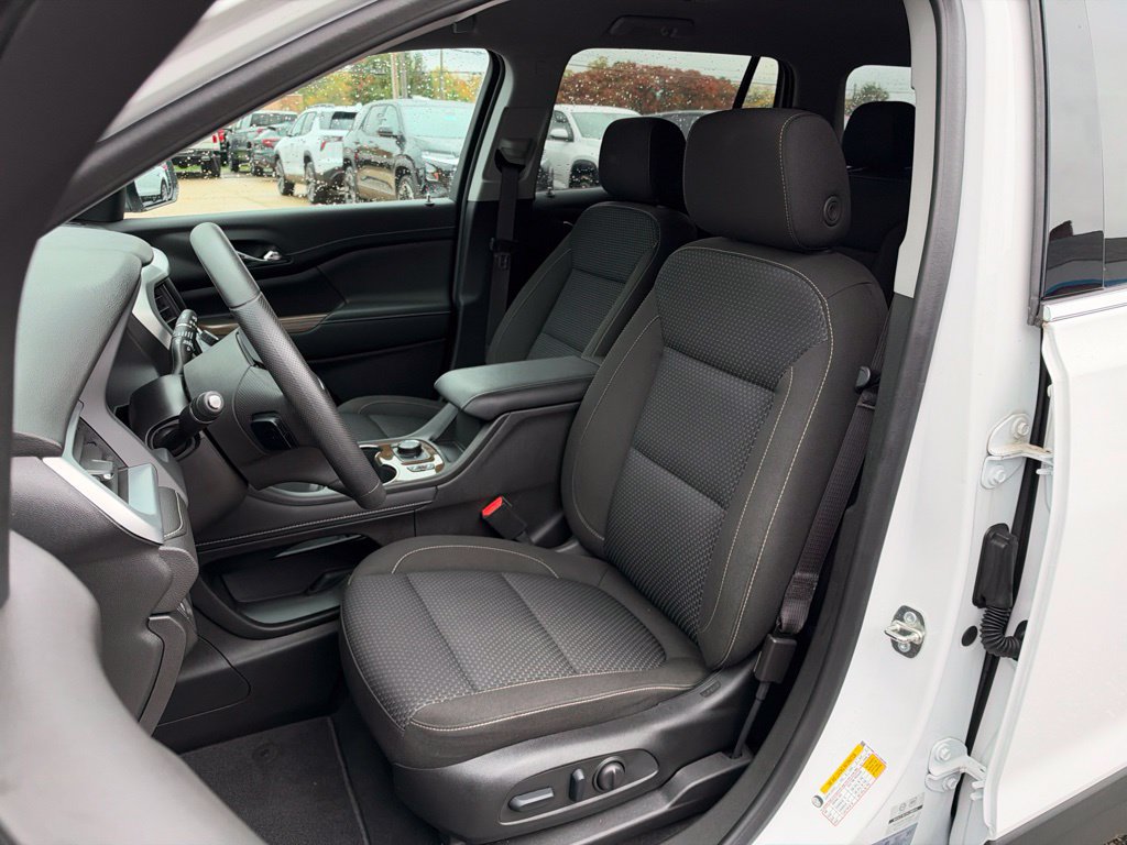 Certified 2023 GMC Acadia SLE w/ Driver Convenience Package FWD image 20