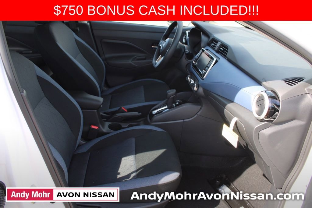 New 2025 Nissan Versa SV w/ Trunk Package FWD image 11