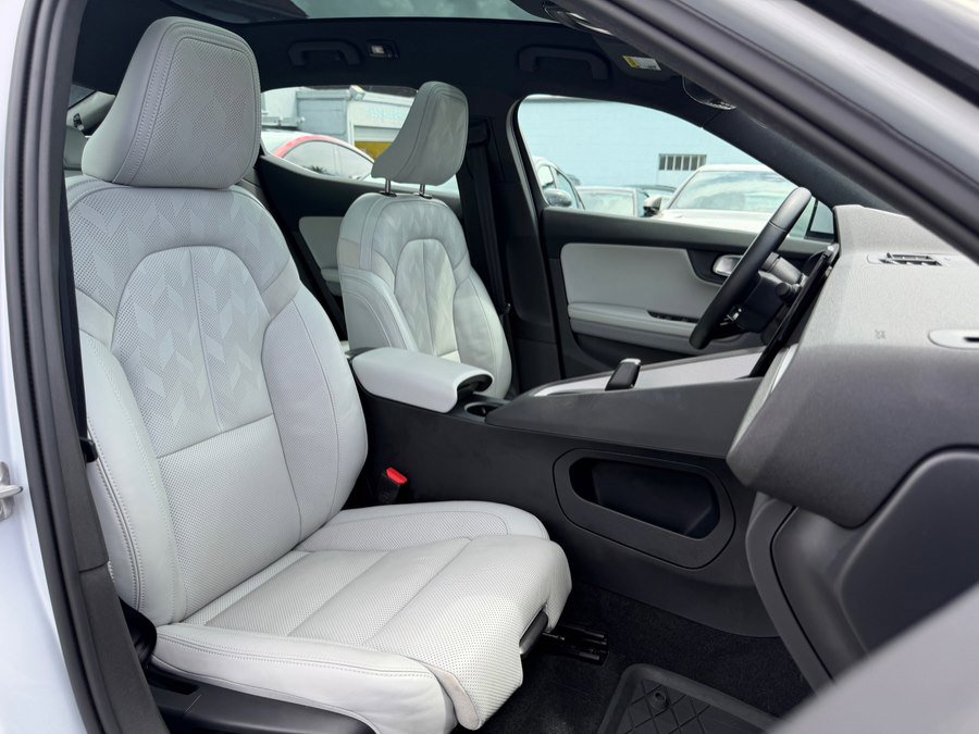 Used 2023 Polestar Polestar 2 w/ Pilot Pack AWD/4WD image 33