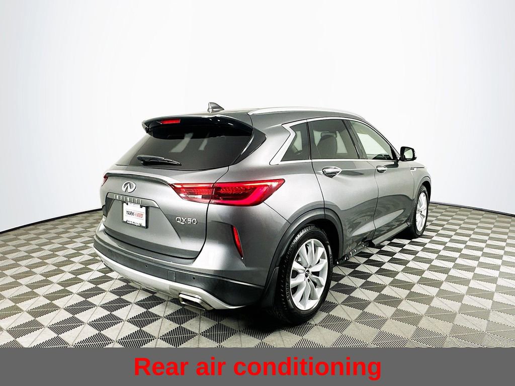 Used 2019 INFINITI QX50 Essential w/ Premium Heat Package image 11