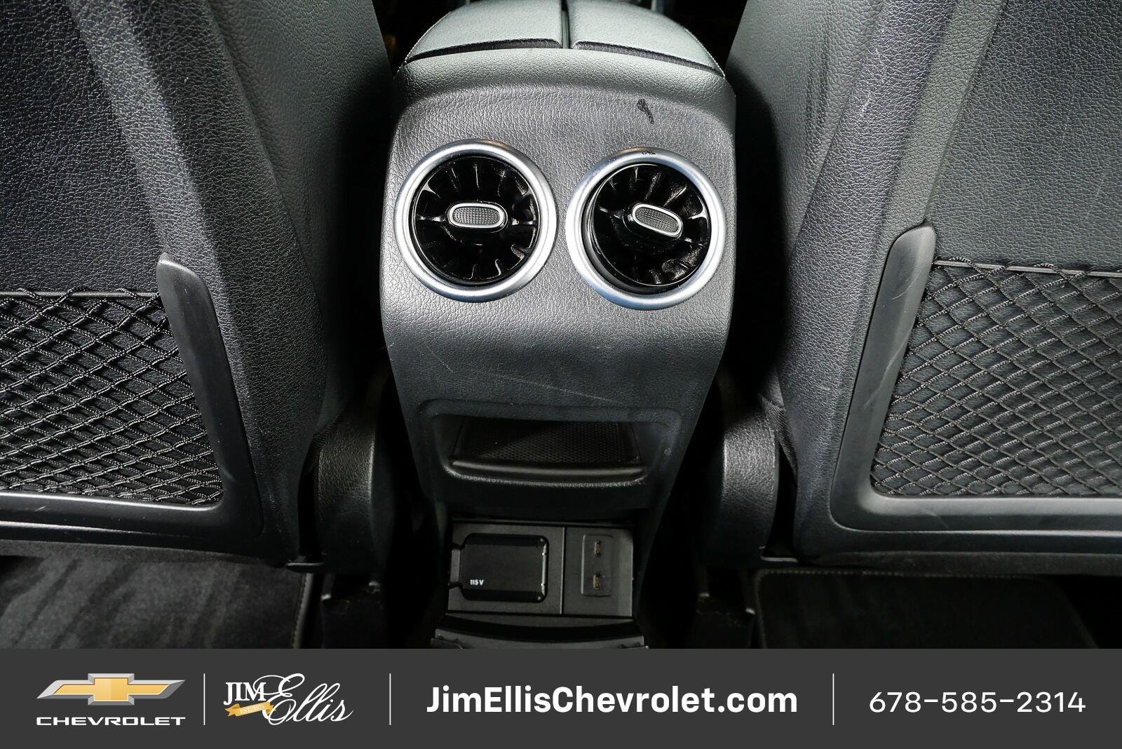 Used 2022 Mercedes-Benz GLB 250 w/ Premium Package Lite image 18