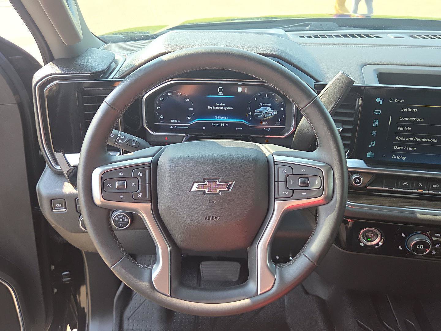 Used 2023 Chevrolet Silverado 1500 RST w/ Z71 Off-Road Package AWD/4WD image 23