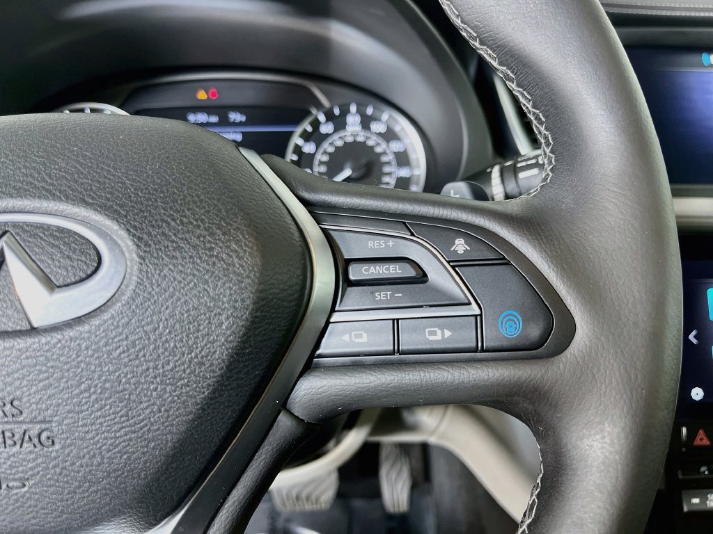 Used 2023 INFINITI QX50 Luxe AWD/4WD image 16