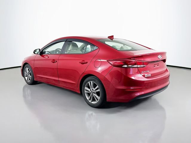Used 2017 Hyundai Elantra SE FWD image 4