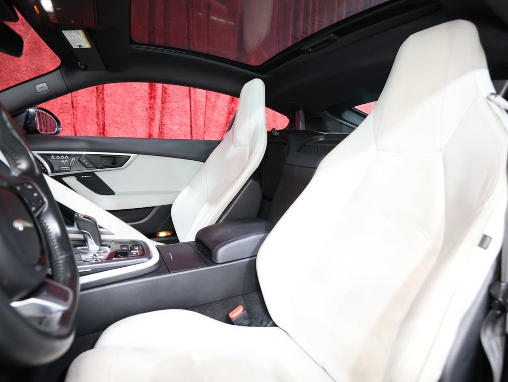 Used 2020 Jaguar F-TYPE Coupe RWD image 13
